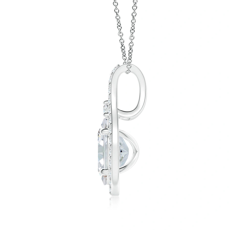 Classic Lab-Grown Diamond Halo Pendant